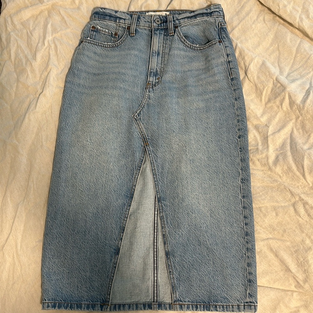 Abercrombie & Fitch Denim Midi Skirt high rise